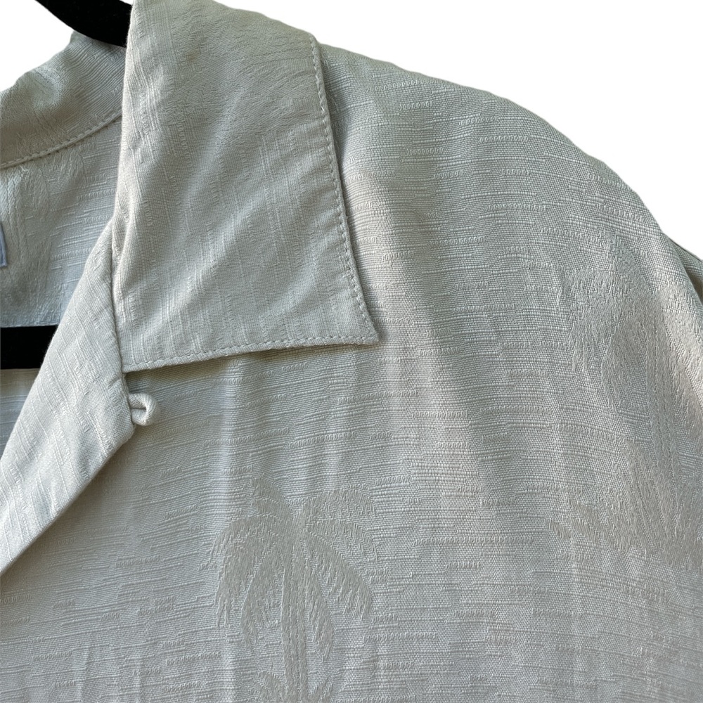 Ivory Half Moon Bay Mens Hawaiian Vacation Shirt Medium